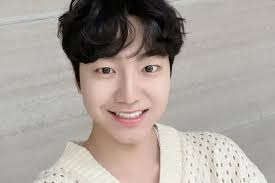 Biodata Profil Sung Yoo Bin, Pemeran Jwi Dol di Drakor Twelve yang Sukses  Curi Atensi Penonton