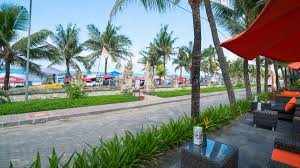 The vast tropical gardens of 40,000 square metres are fringed by the colourful destination on three sides and the famed. Hoteltipp Legian Beach Hotel Indonesien Bali Reisecenter Neuenstadt
