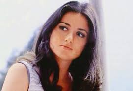 Ver las letras de gigliola cinquetti y escuchar a las puertas del cielo, si, non ho l'eta, no tengo edad (non ho l'età), la pioggia y más canciones! Gigliola Cinquetti Song Contest Wiki Fandom