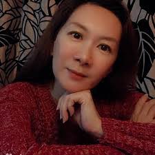 Candy May's Instagram, Twitter & Facebook