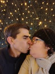 Souhaitons la bienvenue aux nouveaux membres ! Brigitte Renaud, Santa de  Singidunum, Christine Morainville, Monique Lepeigne, Maeva Wendling,  Emilienne Ojeda, Renaud Sachs, Azeta Ouedraogo, Nanou Lj-tl, Jérémy  Catuogno, Elisabeth Debree, Jacques Poulain,