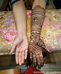 Mehandi By Aleena On Instagram Ameera S Bridal Henna Ameera Muhmmd For Bookings Contact 07994011076 Or Dm Bridal Henna Henna Bridal Party