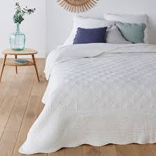Boutis Matelasse Pur Coton Scenario Taille 180x250 Cm 140x200 Cm 230x250 Cm 150x150 Cm 250x250 Cm Boutis Matelasse Tete De Lit Matelassee Et Boutis Blanc