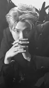 Pin de Laura Muhaka em BTS RM em 2025