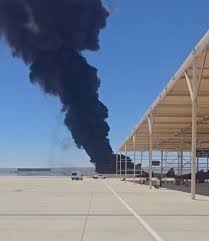 Air Force B-52 bomber crashes shortly after takeoff at Edwards Air Force Base in California - ABC News