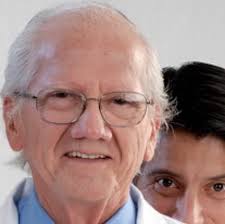 Hoy me toca despedir a mi padre, el Dr. Medardo Blum, un hombre que no solo  marcó mi vida como hijo, sino que también dejó una huella imborrable en la  historia de