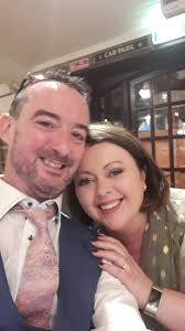 Are there any beauticians in the Clarksville area that makes house calls ? 