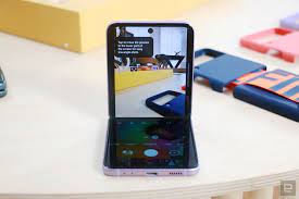 Samsung galaxy z flip 3 specifications the next big launch for samsung is the galaxy z flip 3. U P1p48xtvzmlm