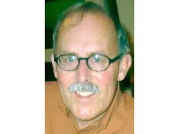 Julie Ringo's Instagram, Twitter & Facebook