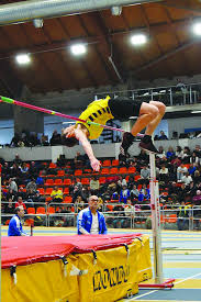 El saltador inicia su competición en la altura que estime oportuna y dispone de tres intentos para superarla. Salto In Alto Dal Zilio Sul Tetto D Italia Campione Indoor Under 20 Sport Home Il Popolo