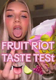 Replying to @tills997 do you even know | kellybellyohio (@kellybellyohio)