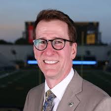 Nathan Pieratt's Instagram, Twitter & Facebook