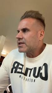 Kenneth Duell's Instagram, Twitter & Facebook