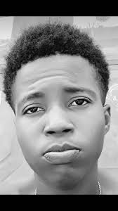 Je remercie beaucoup Dieu, car Sa grâce est ferme tout au long de l'année,  la langue que je parle manque de relief pour exprimer la splendeur de ton  amour à mon égard,