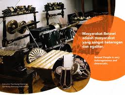 Jenis alat musik ini merupakan alat musik perpaduan antara gamelan dan musik barat dengan nada pentasionis yang bercorak tionghoa. Musik Tradisional Masyarakat Betawi Bankjim