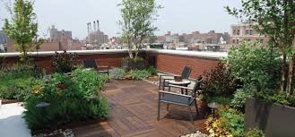 Extraordinary Rooftop Terrace Garden Ideas If You Re Thinking About Developing A Garden On Your Roof Th Patio Garden Design Roof Garden Design Terrace Garden