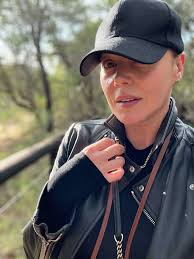 Abbie Cornish (@abbiecornish) • Instagram photos and videos