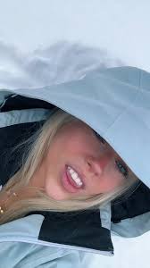 dora-lily norton (@doranorton)