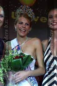 She was crowned miss universe nederland 2002, and competed in the miss universe 2002 pageant where she placed 11th in the preliminaries, missing the top 10 by one spot. Kim Kotter