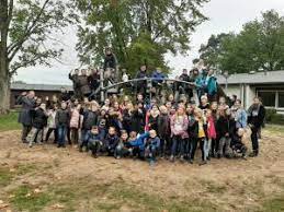 Im schuljahr 2005/2006 unterrichteten 53 lehrer und lehrerinnen rund 800 schüler. Schalker Gymnasium Home