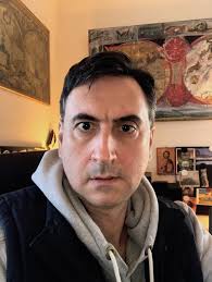 Γεννήθηκα στη Νεάπολη Κοζάνης (8/7/1971) και αποφοίτησα από το Λύκειο Τσο