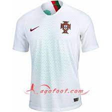 Ensemble maillot portugal exterieur (short+chaussettes) uefa euro 2020 €106.00 €35.00 economie : Maillot Portugal 2020 Euro Get Images