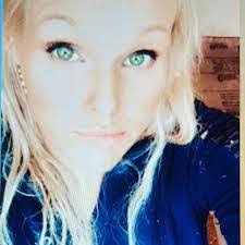 Keri Dudley's Instagram, Twitter & Facebook