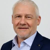 100+ "Dan Moll" profiles