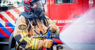 Видео de snoepfabriek канала bd1 mediabedrijf. Brand Snoepfabriek Drachten Onder Controle Flink Deel Verwoest Friesland Ad Nl