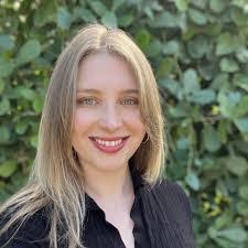 Sara Rosenthal's Instagram, Twitter & Facebook