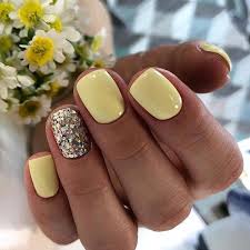 It keeps going longer, have assortment of hues to shake with and in the event that you feel you need to change it, you just need to. Manicure Ideas Diy Cute Nail Art Summernailart Glitter Gel Nails Yellow Nails Glitter Gel Nail Designs