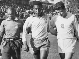 Todas las noticias sobre selección chilena publicadas en el país. Chile 1962 Garrincha Regatea La Lesion De Pele Y Brasil Revalida El Titulo