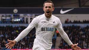 Gylfi sigurdsson esta na melhor fase de sua carreira. Swansea Gylfi Sigurdsson Traumt Von Wechsel Zu Top Klub Goal Com