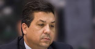 El gobernador francisco garcía cabeza de vaca y la presidenta del sistema dif tamaulipas, mariana gómez de garcía cabeza de vaca, pusieron en marcha la colecta anual de la cruz roja. Cabeza De Vaca Huye A Eu Ante Desafuero Y Posible Captura De La Fgr