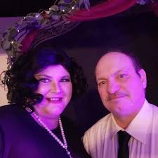 Eres hermosa y tienes 100 para mi.