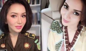 Masa tahanan pinangki sirna malasari dipangkas dari 10 tahun penjara menjadi empat tahun. Pernah Jadi Istri Hakim Hingga Disebut Juga Pelakor Ini Dia Kisah Gelap Jaksa Pinangki Abadikini Com