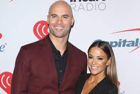 Jana kramer is an american country music singer and actress. Kxgrtlfnheazum