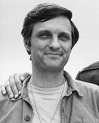 Alan Alda — Wikipédia