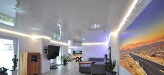 Je heller es draußen ist, desto besser die laune. Wohnzimmer Spanndecke Cbspanndecken