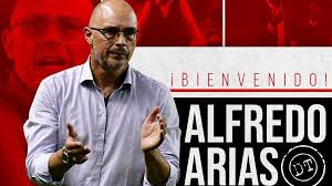 Santa Fe confirmó a Alfredo Arias como su nuevo técnico