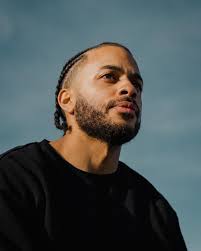 Trying to hold myself back from sending it ✍️