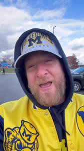 This rant is for Ohio State fans eyes only. Listen I know we've had our  differences I know Ryan Day and I don't get along but let's please keep it  civil after