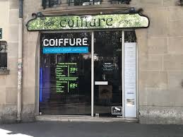 Decouvrez Studio Lafontaine 17 Rue Jean De La Fontaine 75016 Paris Avec Toutes Les Photos Du Quartier Le Plan D Acces Les Avis Et Les Infos Pratiques Paris