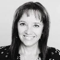 Carole Bernier's Instagram, Twitter & Facebook