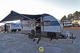 As a travel trailer, it is easy to hitch up and go whenever the urge to get on the road hits you. 2021 Forest River Cherokee Wolf Pup Midwest 16bhs Camp Rite Rv