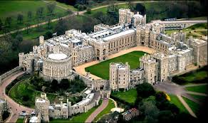 Pizzería buena cerca del casti. El Paso De La Historia Por El Castillo De Windsor Absolut Viajes