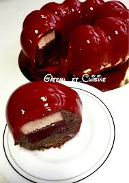 Entremets Mousse Au Chocolat Cremeux Vanille Et Confit Framboise Gateau Et Cuisine Mousse Au Chocolat Gateaux Et Desserts Gateau Mousse