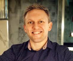 Ashley Kingston's Instagram, Twitter & Facebook