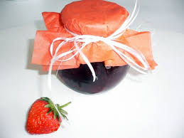 Confiture De Fraises Parfumee A La Feve Tonka Confiture Fraise Recette Confiture De Fraises Confiture