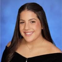 Carolina Lazo's Instagram, Twitter & Facebook